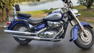 Suzuki Boulevard C50 - Polly