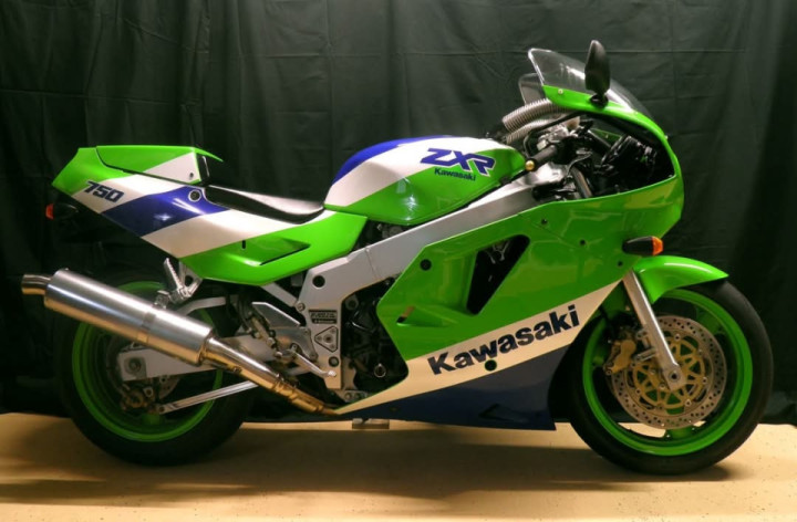 There are more mint Honda RC30s around today than a mint ZXR750 (H1 or H2)...