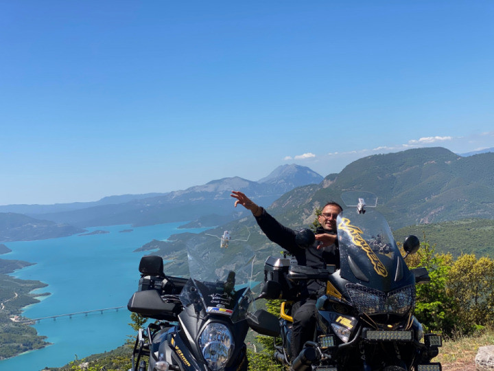 Hallo bikers !!! My greetings to everybody from Greece !!!