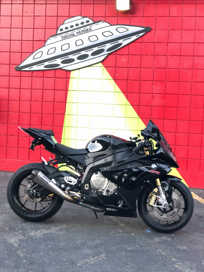 Just out and about with that Alien Tech ??