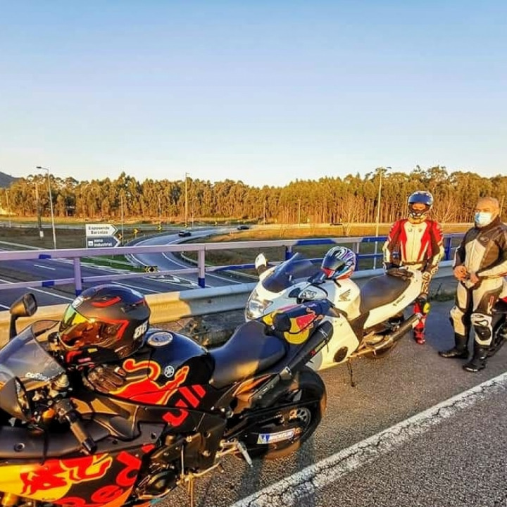 Motorcycle ride among friends✌️??? Ducati V4 speciale, Yamaha R1, Honda Super Blackbird
