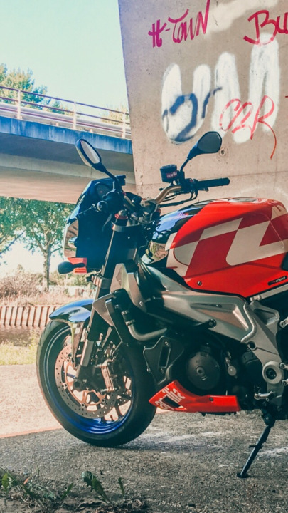 Aprilia Tuono RR