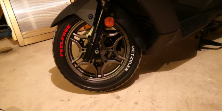 I was bored so I painted the tires.