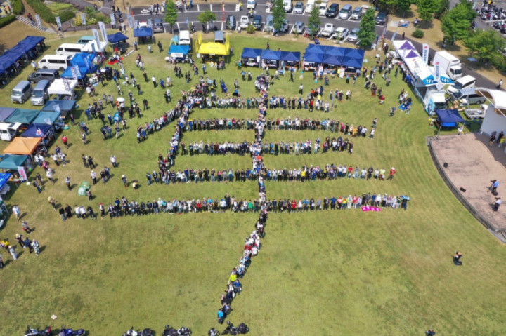 This is a Hayabusa owners festival heald each year in Japan.