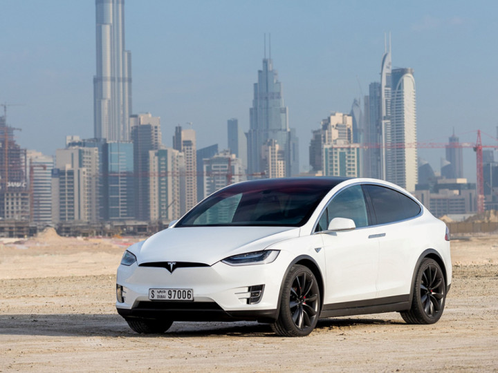 Exploring Dubai at Your Pace: A Comprehensive Guide to Renting a Car