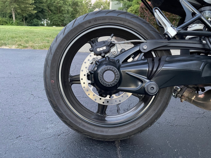 Great ride home from downtown Boston #bmw #caferacer