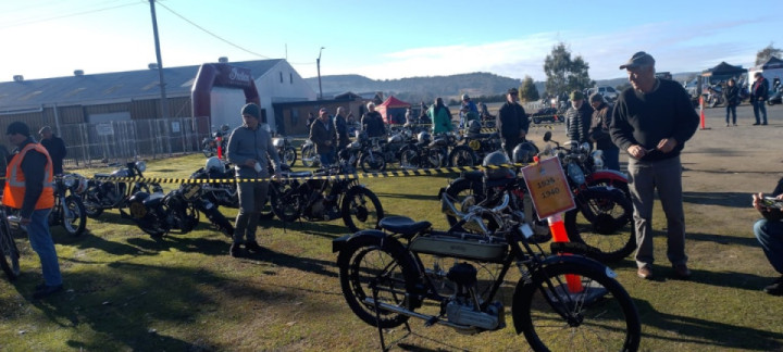 Earlybird...set up for today's ride Goulburn