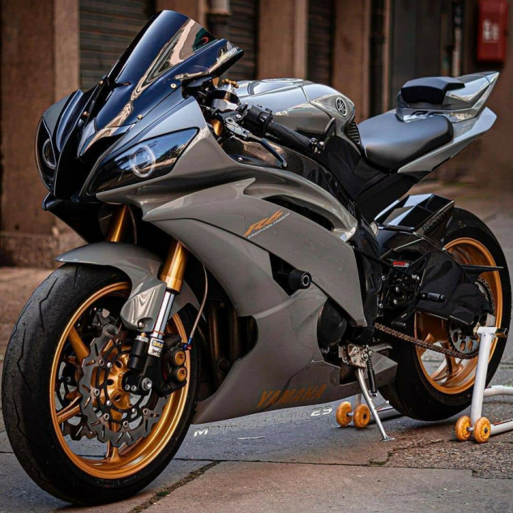 Sexy R6 ??