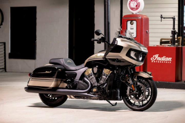 2022 Jack Daniel's Limited Edition IndianChallenger Dark Horse