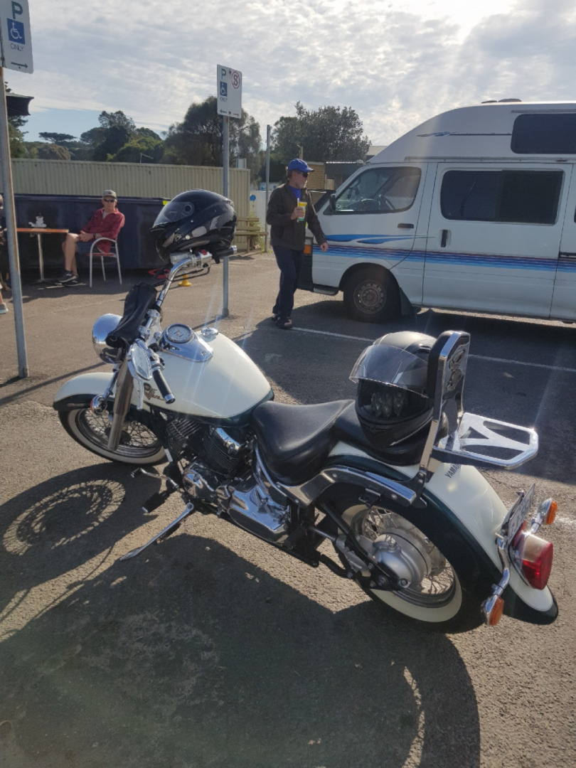 Bumped in to my old cruiser on the road!!