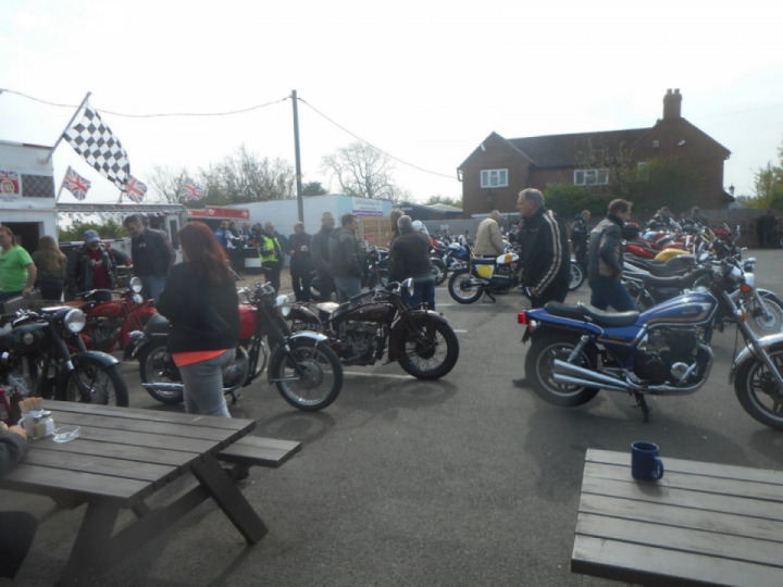BSa owners club run, "Chilterns bluebell ride"