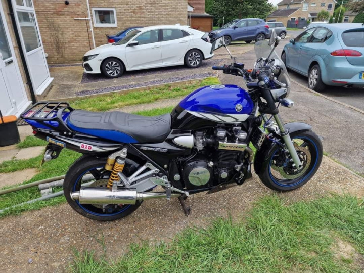 Gave old blue a quick clean and wax down ready for a little ride out