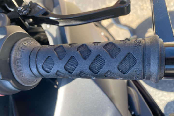 New grips…
