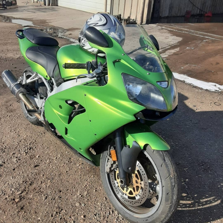 01 zx9r