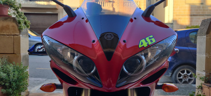 Yzf-R1