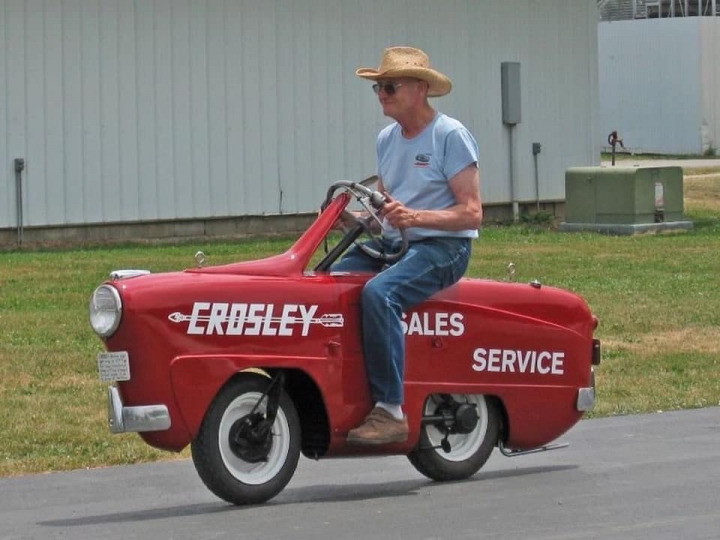 This is the skinniest scooter in the world