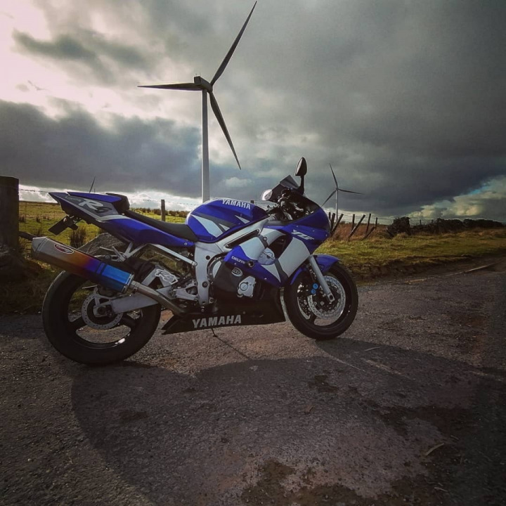 Windpower & Abby the R6