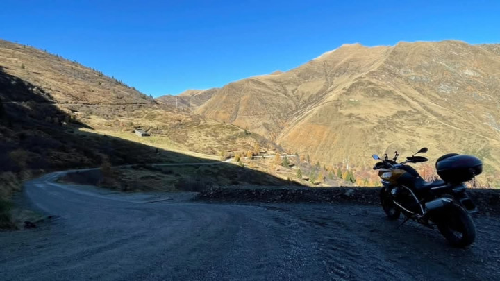 "All the pretty little - dirty roads"