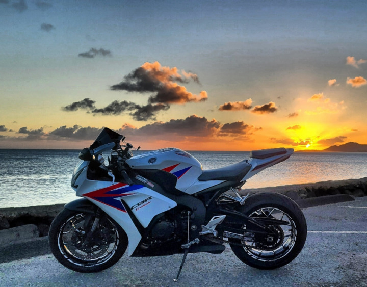 Sunsets Like These Don't Come Around Too Often ?
