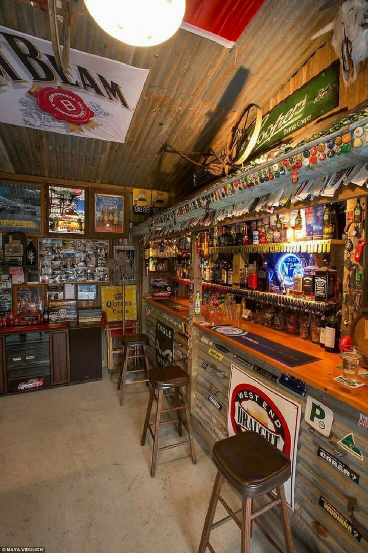 Cool Clubhouse