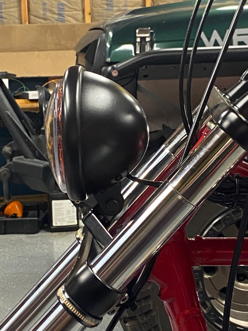 New headlight housing