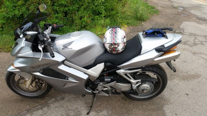 VFR 800