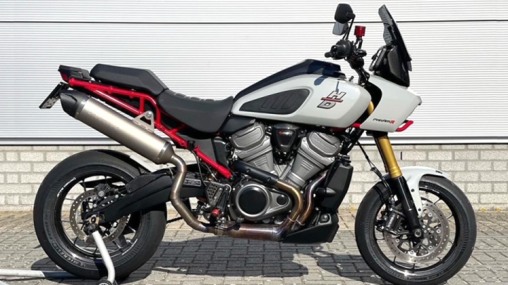 Dutch Dealer-built Pan America x Supermoto
