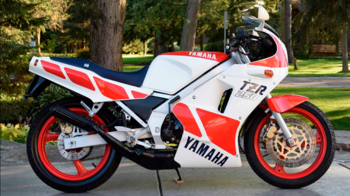 Yamaha TZR250
