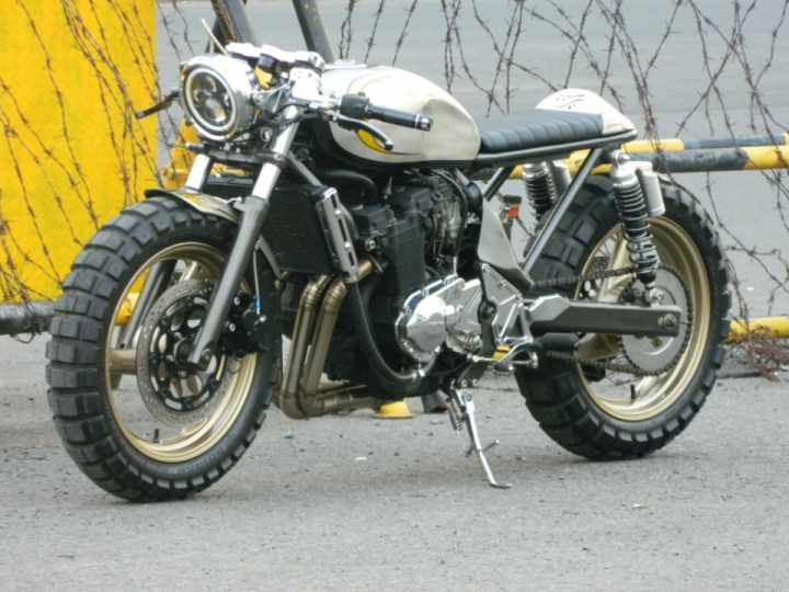 Suzuki Bandit 400 Cafe Racer