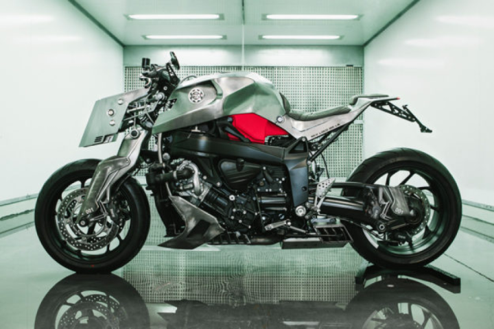 A wild custom BMW K1200S from Pan Speed Shop of Madrid.