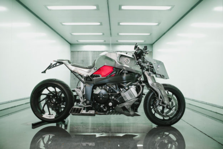 A wild custom BMW K1200S from Pan Speed Shop of Madrid.