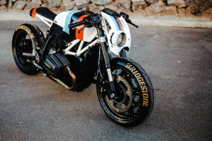 Tricolor BMW R1100S by Lucky Customs