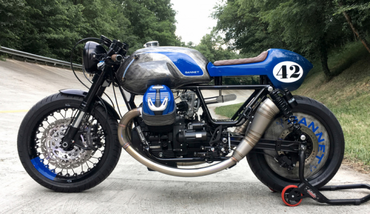 Cafe racer Moto Guzzi V9 by Fuhrer Moto