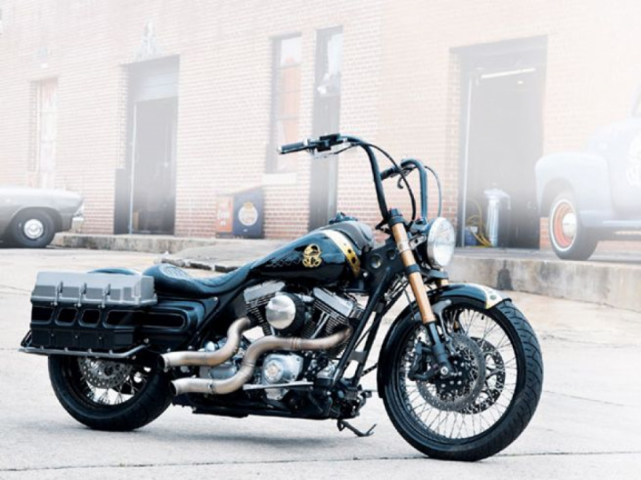 H-D Roadking by Fuller Hot Rods