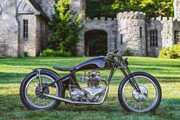 Norton Dominator by Jesse Bassett