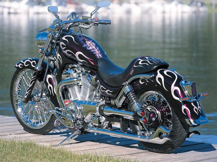 1989 Custom Suzuki 800 Intruder