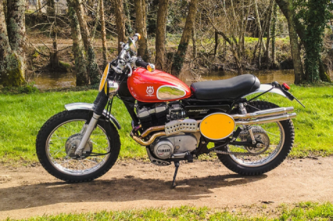 BCKustom’s ‘HuXSy’ Yamaha XS500 Scrambler
