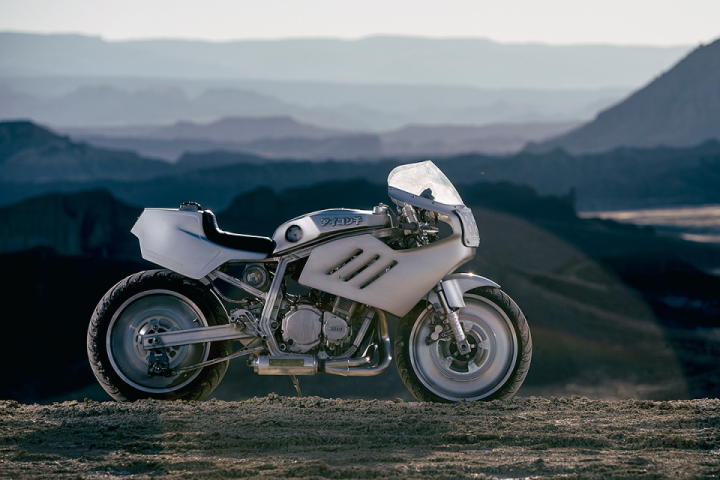 SUZUKI GSX-R 750 "Major Tom" by ICON 1000