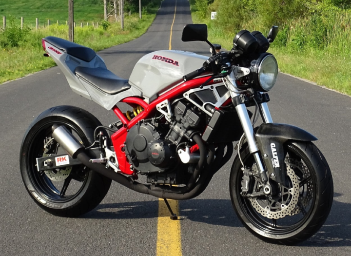 HONDA CB-1 restomod by Protoworks Manufacturing INC