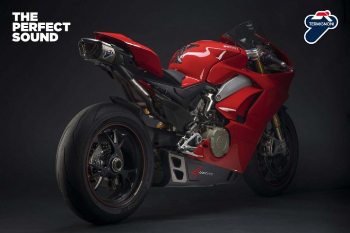 Ducati Panigale V4 with Termignoni 4 Uscite