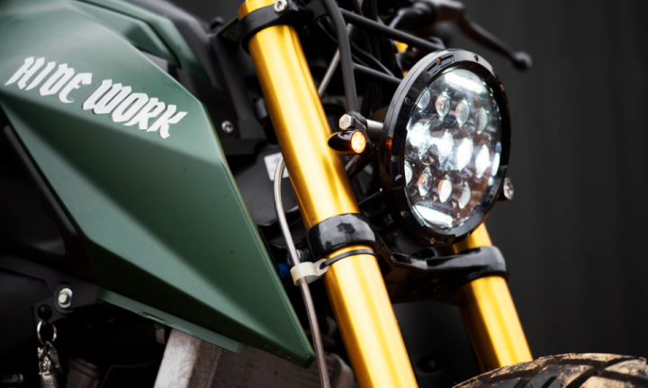 Hide-Work-Custom-Yamaha-MT15-Tracker-3