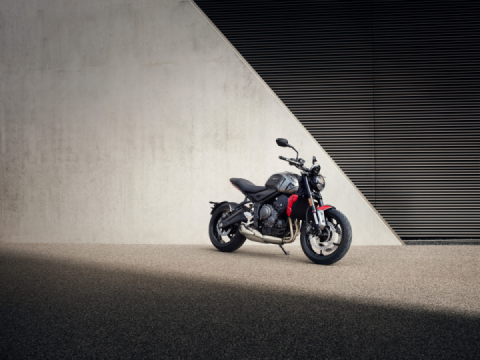Triumph Trident 660 Recalled Over Weak Sidestand