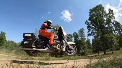 Police Harleys Go for an Off-Road Fun Ride, They're As Unstoppable as They Come