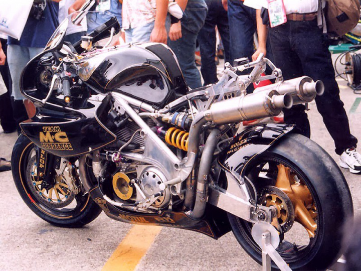 490494618ffaab49cc9.jpg