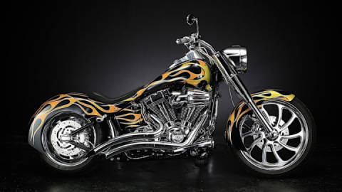 Custom Flamed Fat Boy Is a Proper 90s-Style Ride