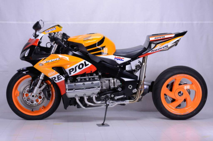 Honda CBR1800RR Repsol by Cedric Smith