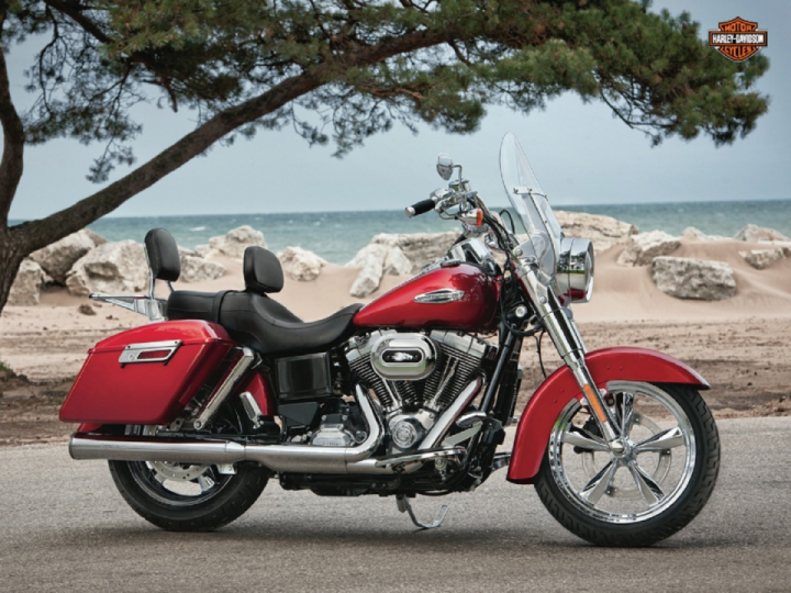 2012 Harley Davidson FLD Dyna Switchback | Top Speed