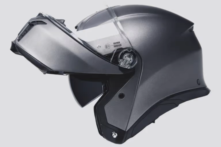 Homologation-tested in both chin-down and chin-up modes