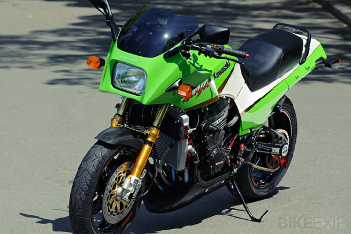KAWASAKI GPZ900R BY AC SANCTUARY