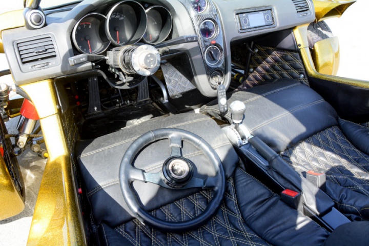 5490815ce7d9578dc82.jpg
